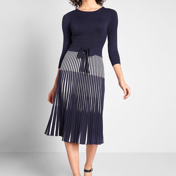 Fever London Dresses & Skirts - Modcloth Navy White Wowing Crowd Sweater Dress